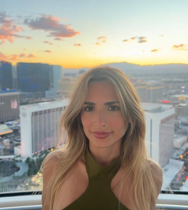 Karliz De La Kruz Ernandez (2).PNG