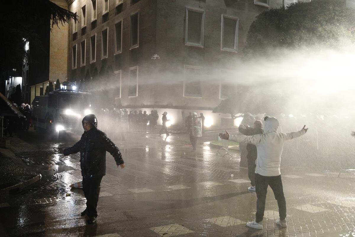 Albanija Tirana neredi protesti   (10).jpg