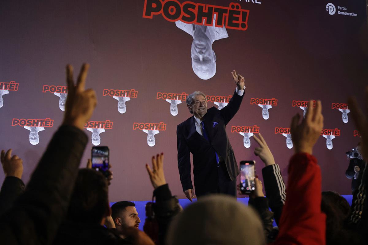 Albanija Tirana neredi protesti   (4).jpg