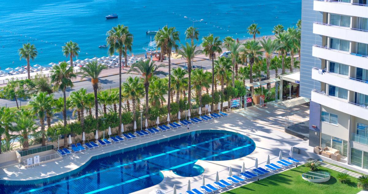 Naslovna Porto Bello.png