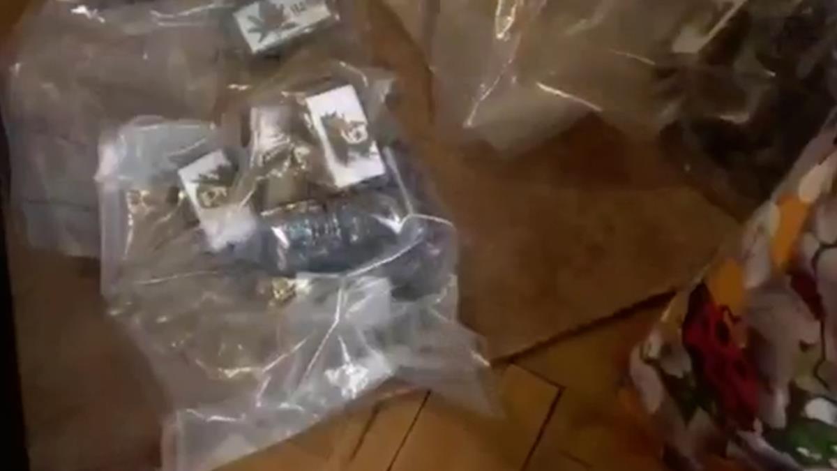 Snimak hapšenje ogranka kavačkog klana u Beogradu (7).jpg