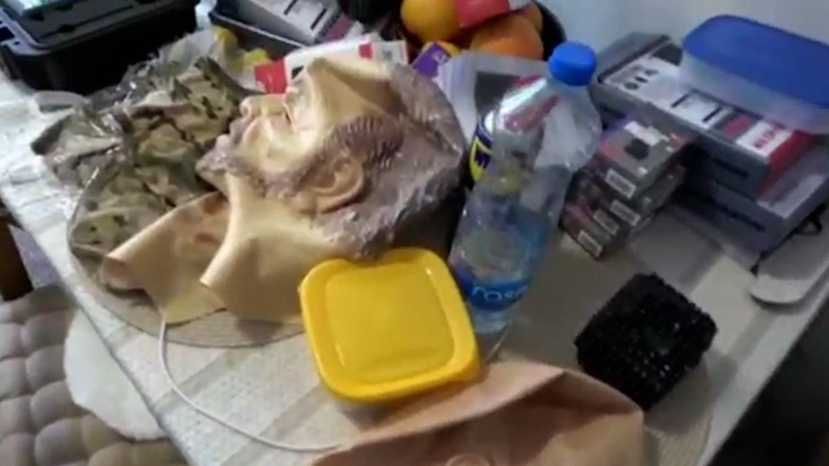 Kurir templejt pravi_1.00_01_05_06.Still037.jpg