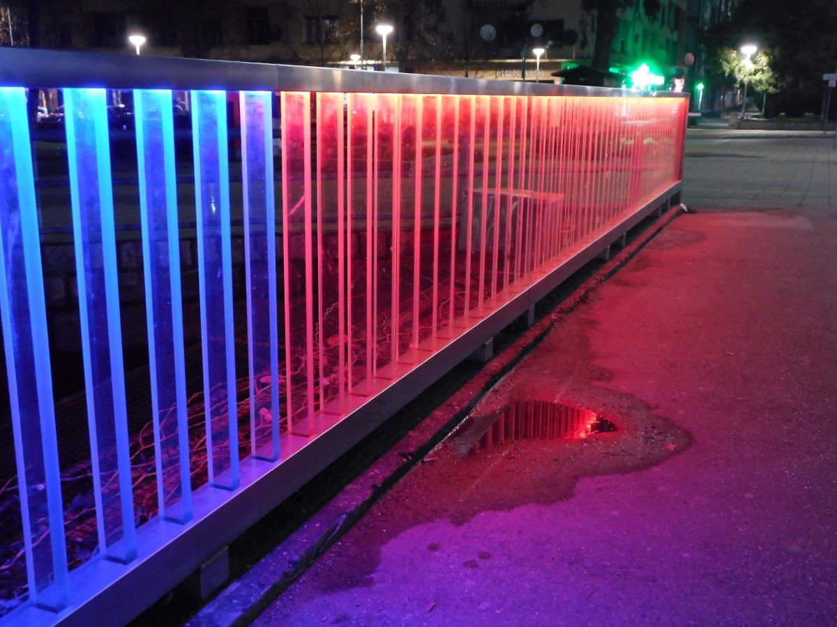 LOZNICA - Boje zastave.JPG