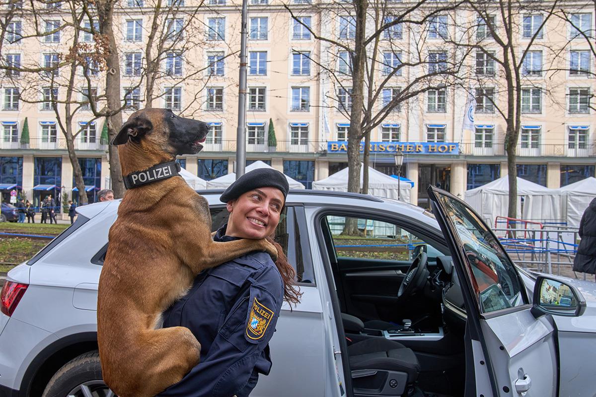 Nemaka bezbednosna konferencija (4).jpg