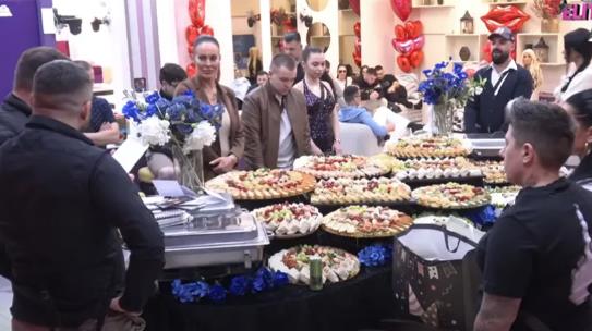 ASMIN POCRVENEO OD SRAMOTE NA PROSLAVI SVOG 36. ROĐENDANA! Obratio se javno svojoj porodici "Izvinite"