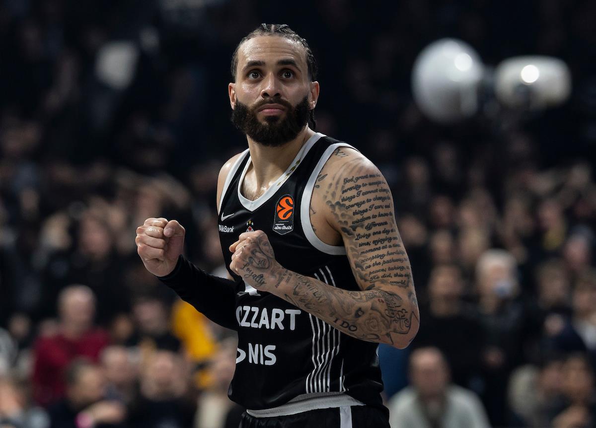 Dvejn Vašington na meču Partizan Real