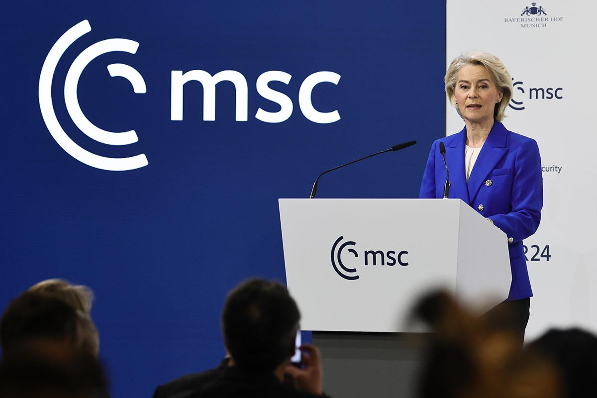 Ursula Fon Der Lajen (4).jpg