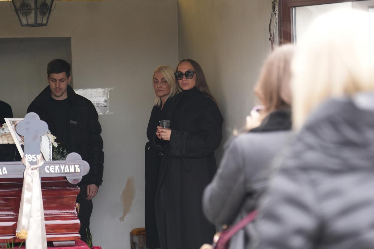 Sahrana majke Goge Sekulić