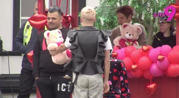 Bora Santana raskrsio sa Anastasijom