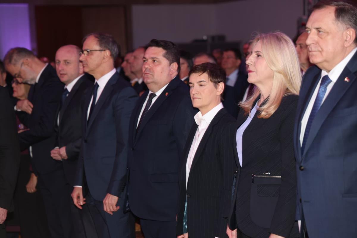 Aleksandar Vučić Sretenje Dan državnosti odlikovanja ordenje Sretenjsko ordenje (2).jpeg