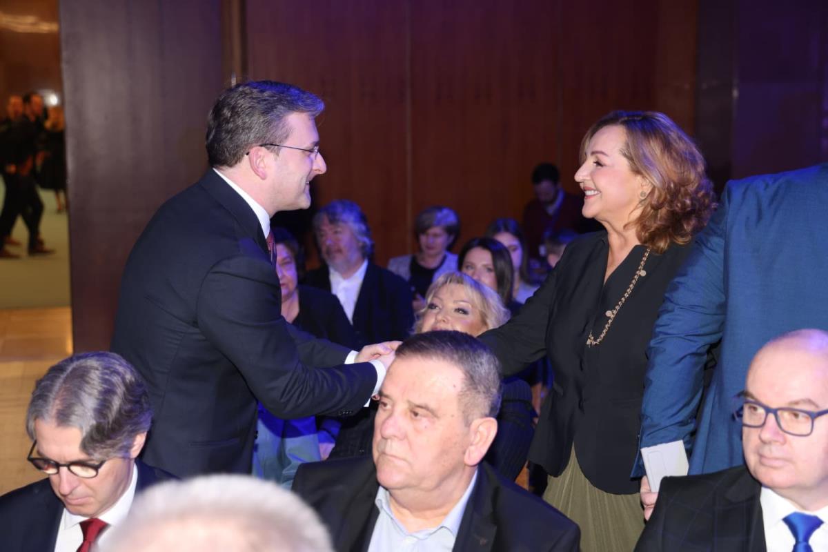 Aleksandar Vučić Sretenje Dan državnosti odlikovanja ordenje Sretenjsko ordenje (2).jpeg