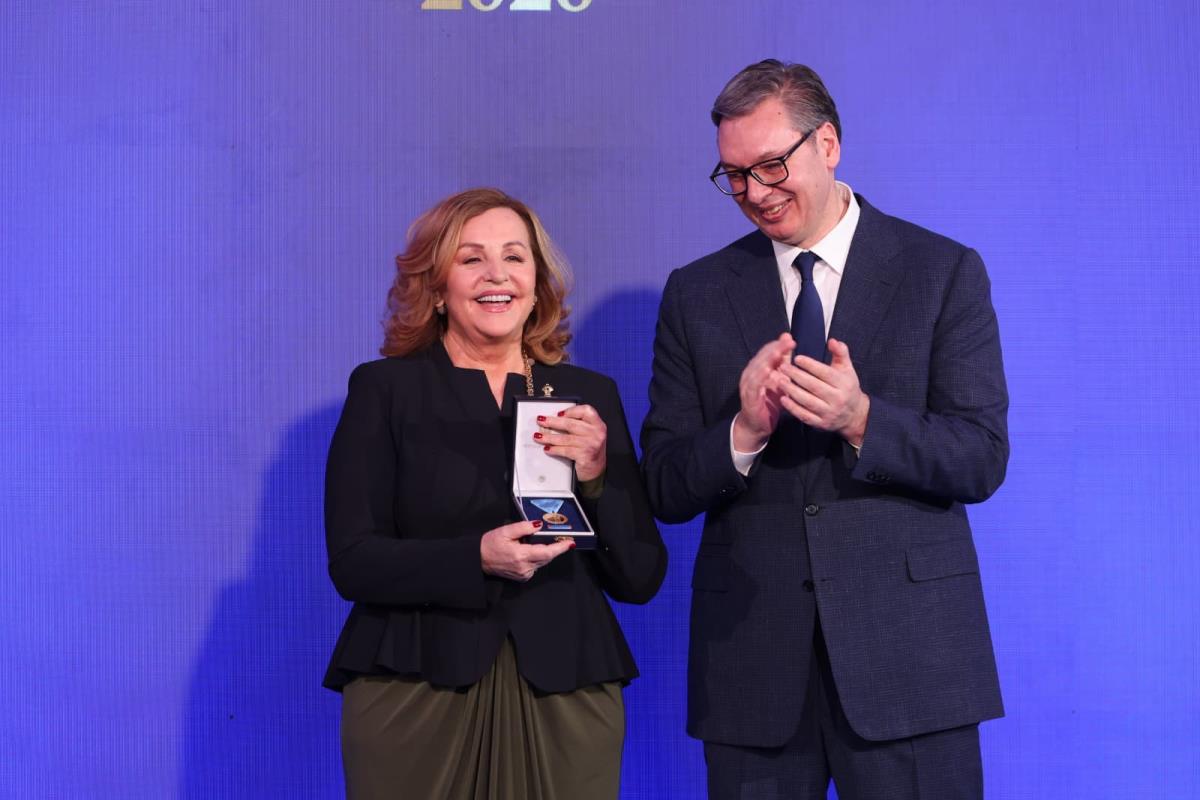 Aleksandar Vučić Ana Bekuta Sretenje Dan državnosti odlikovanja ordenje Sretenjsko ordenje (6).jpeg