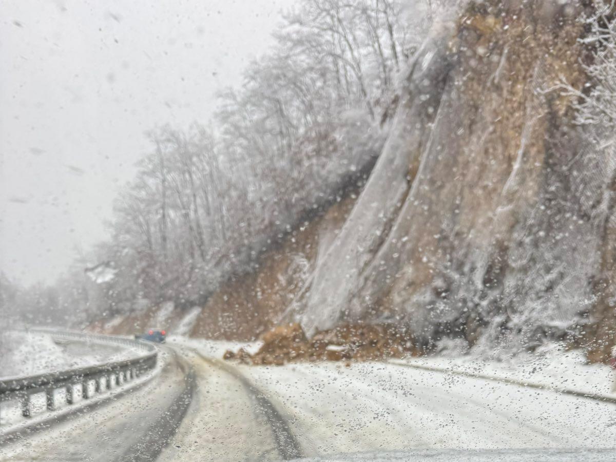 Sneg - put Požega - Kosjerić.jpg