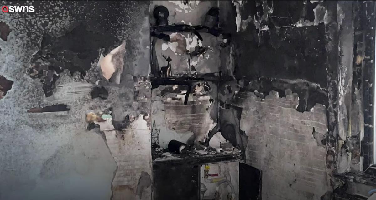 Požar u dnevnoj sobi izazvan električnim ćebetom ostavio kuću u haosu (1).jpg