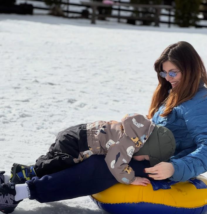 Tamara Dragičević zimovanje sa decom (1).png