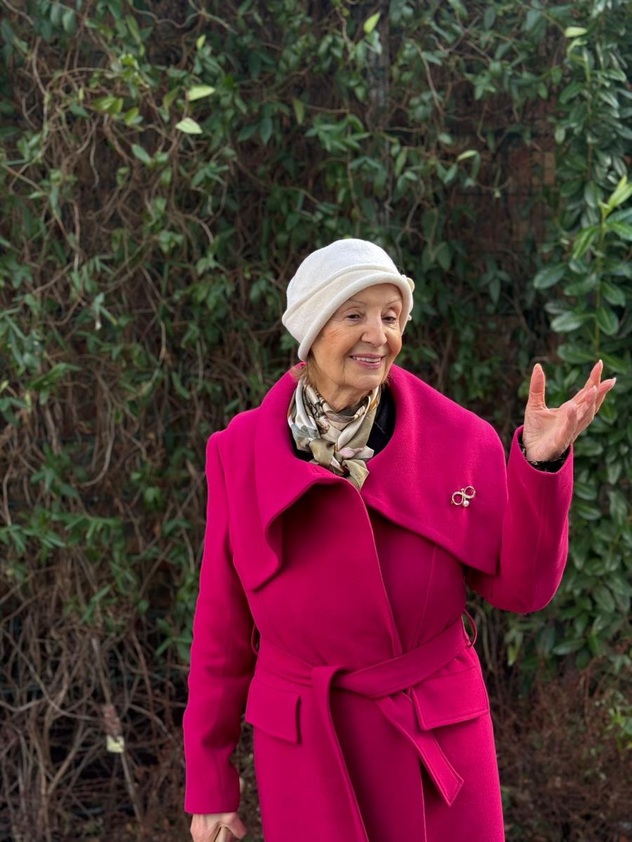 Lepa Lukić (1).jpeg