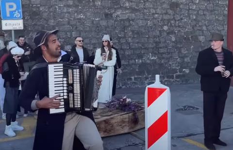 Autobus iz Ko to tamo peva u zadru