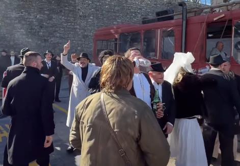 Autobus iz Ko to tamo peva u zadru