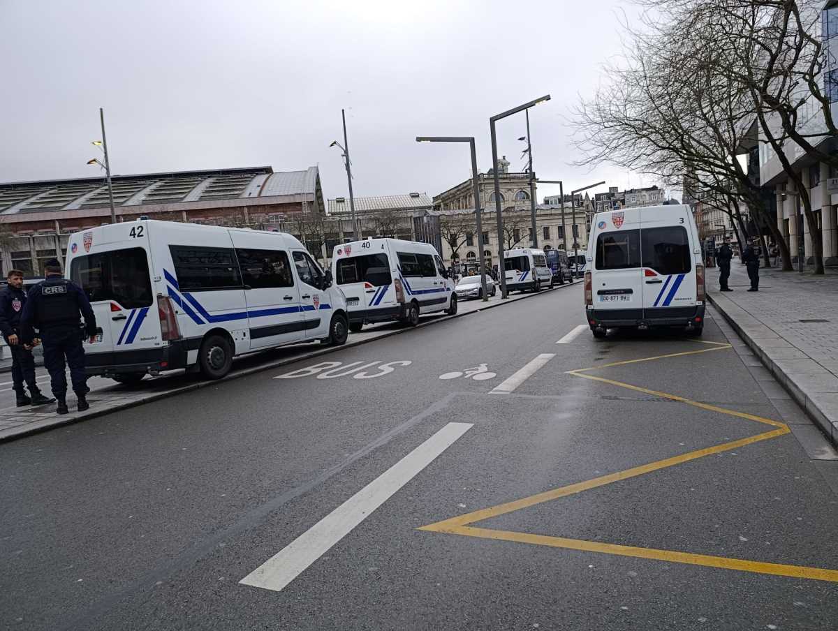 Delije se okupljaju u Lilu