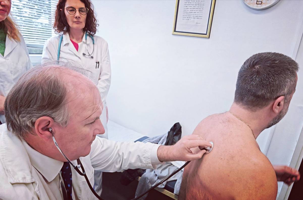 Karavan zdravlja Ministarstva zdravlja stigao u Žabare 3.jpg