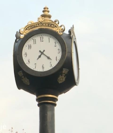 Sat na Trgu republike