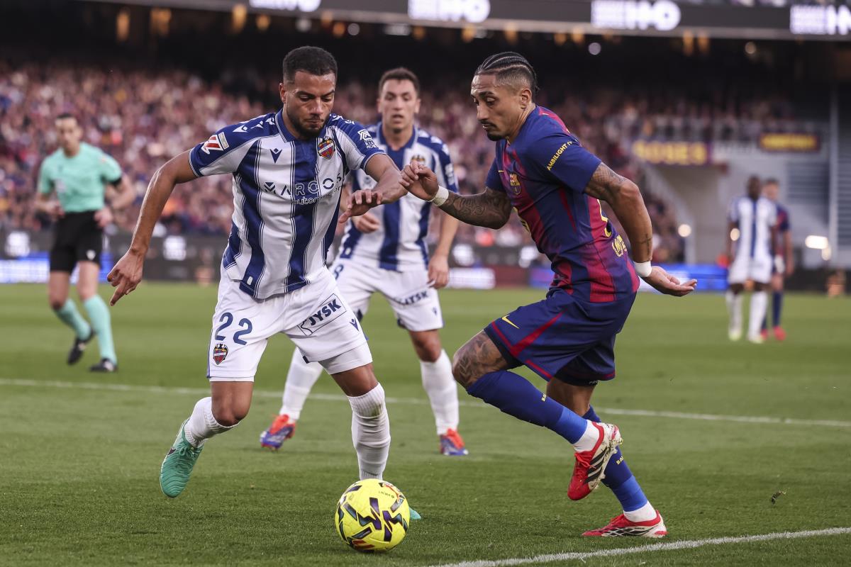 Barselona, Levante, Primera