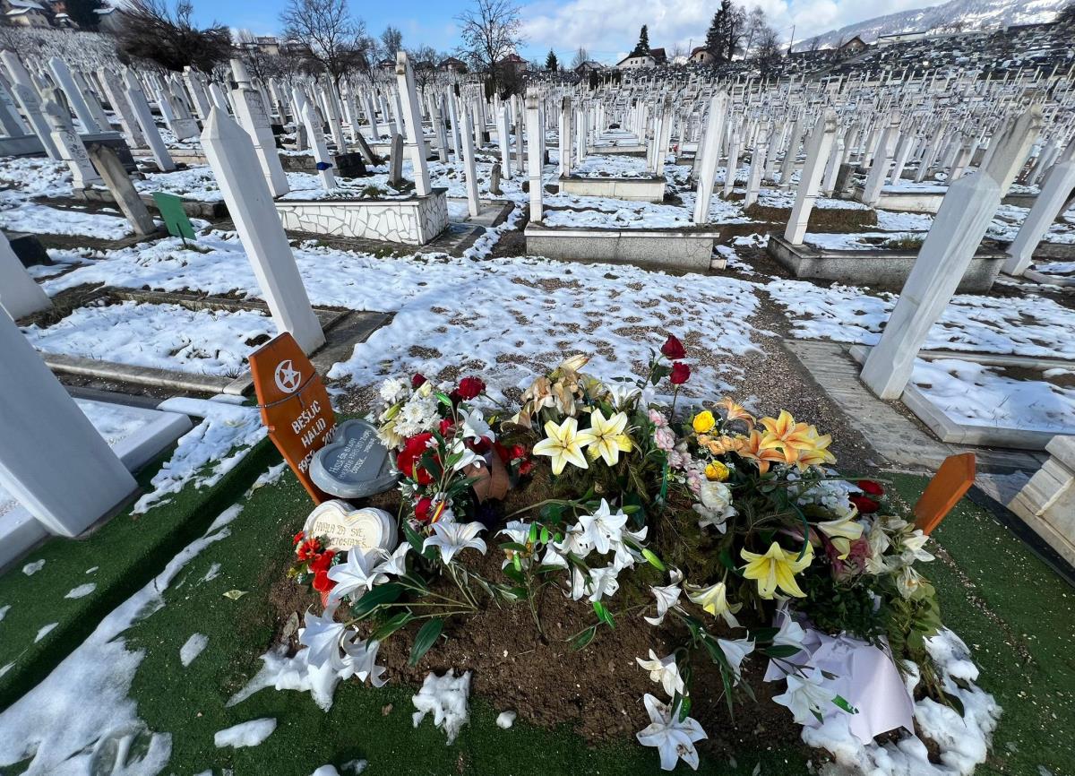 Halid Bešlić Groblje (5).jpeg