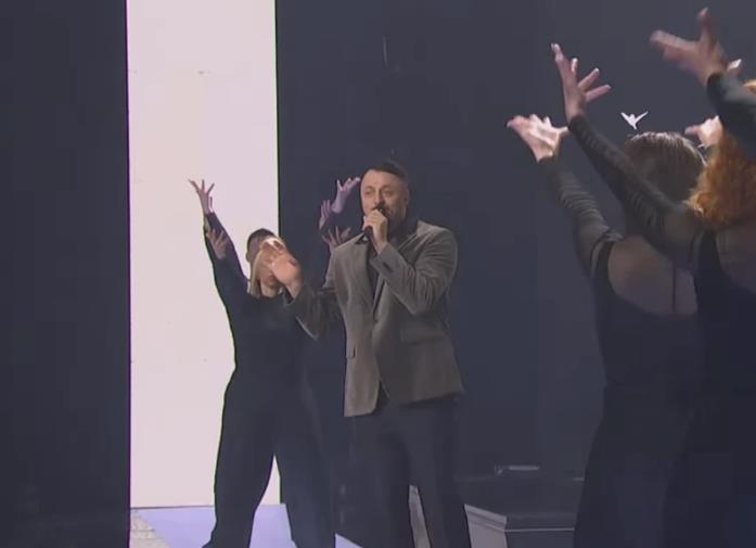 Daniel Kajmakoski na sceni PZE