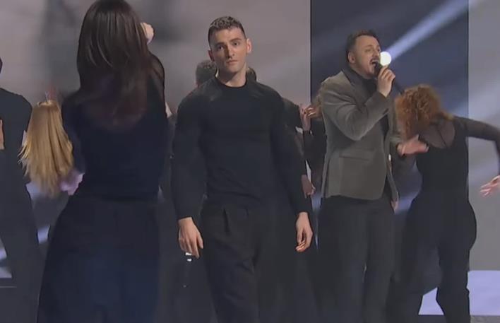 Daniel Kajmakoski na sceni PZE