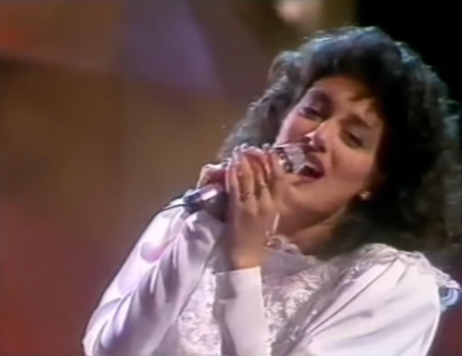 Doris Dragović na Jugoviziji 1986. pobedila Brenu i Ukraden