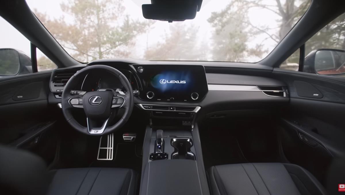 Lexus (2).jpg