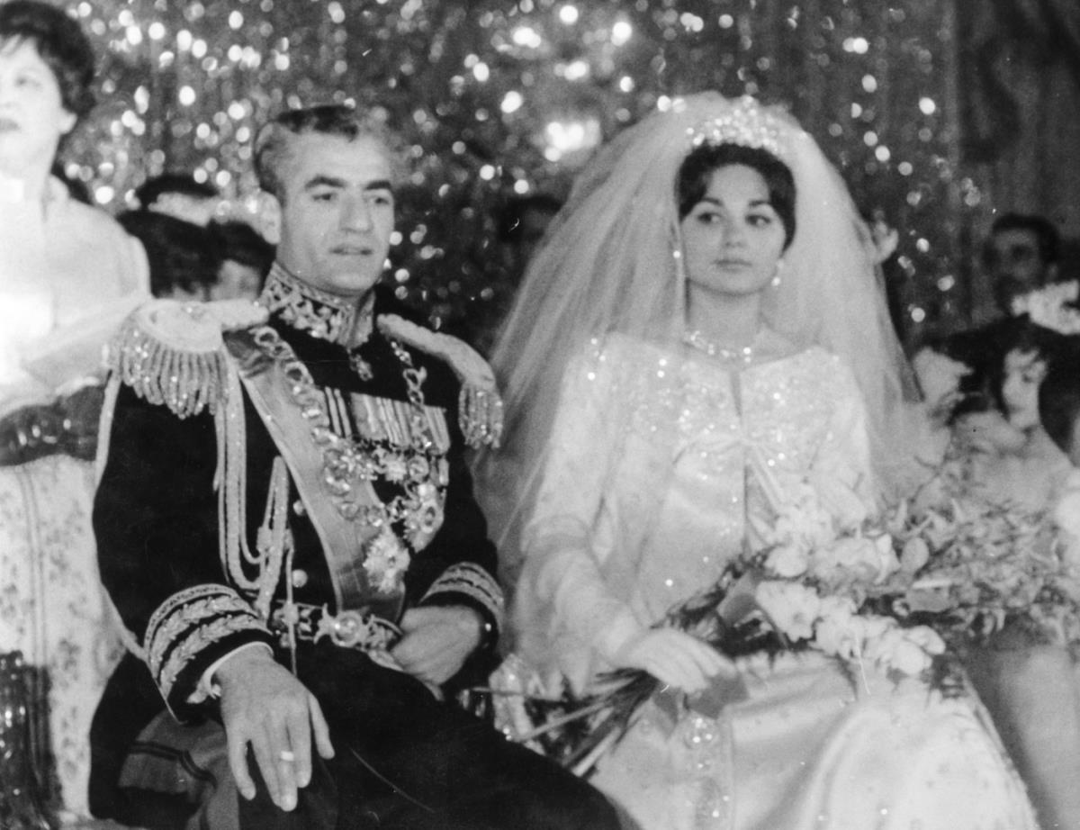 Fara Pahlavi, Mohamed Reza Pahlavi - venčanje