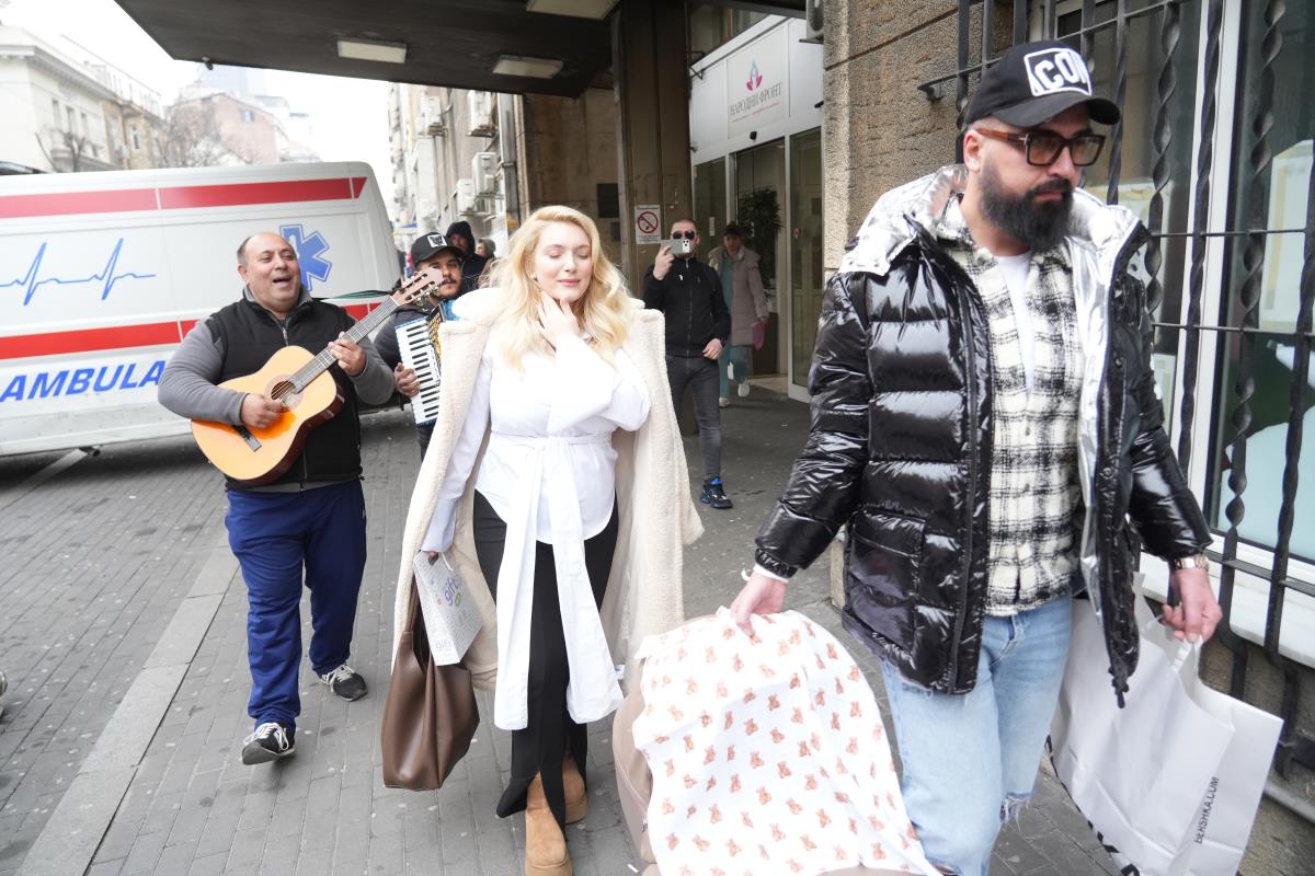 Nikolina Kovač izašla iz porodilišta