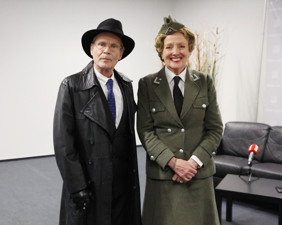 Kim Hartman - Helga Gerhart iz serije Alo, Alo