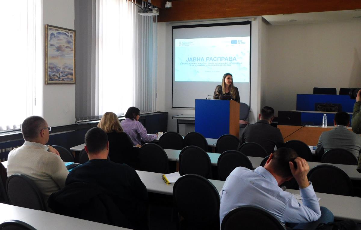 LOZNICA - Javna rasprava.JPG