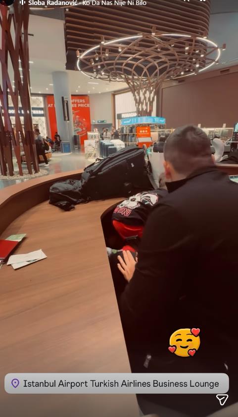 "ZA KARTU SMO DALI 10.000 €" Sloba i Jelena stigli sa Maldiva, progovorili o drami i ratu na Bliskom istoku! Zabrinuli se za Lunu: Pitala sam, snašli su se!