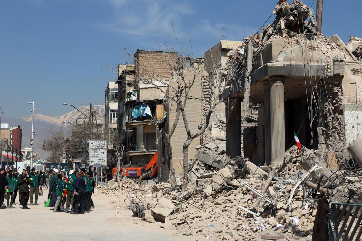 Teheran05 EPA Abedin Taherkenareh.jpg