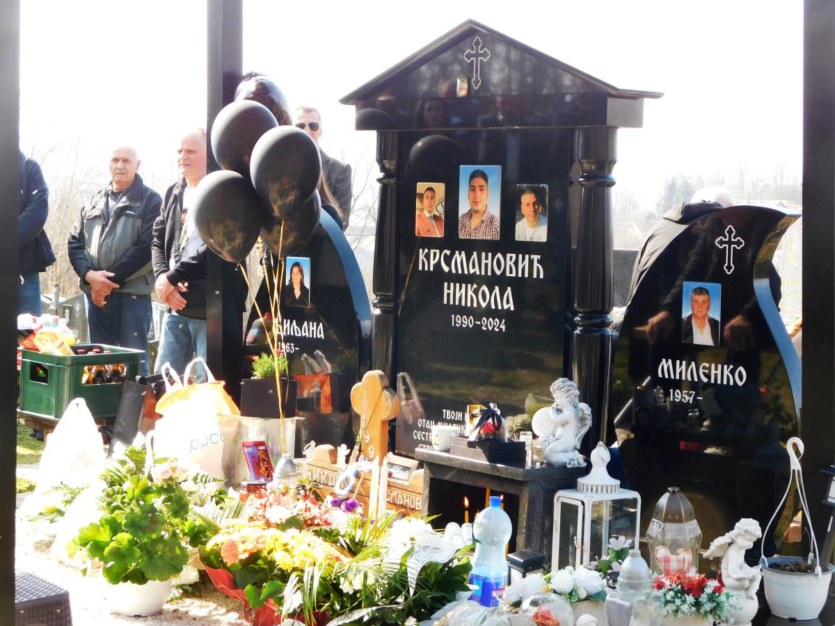 LOZNICA - Na rođendan.JPG