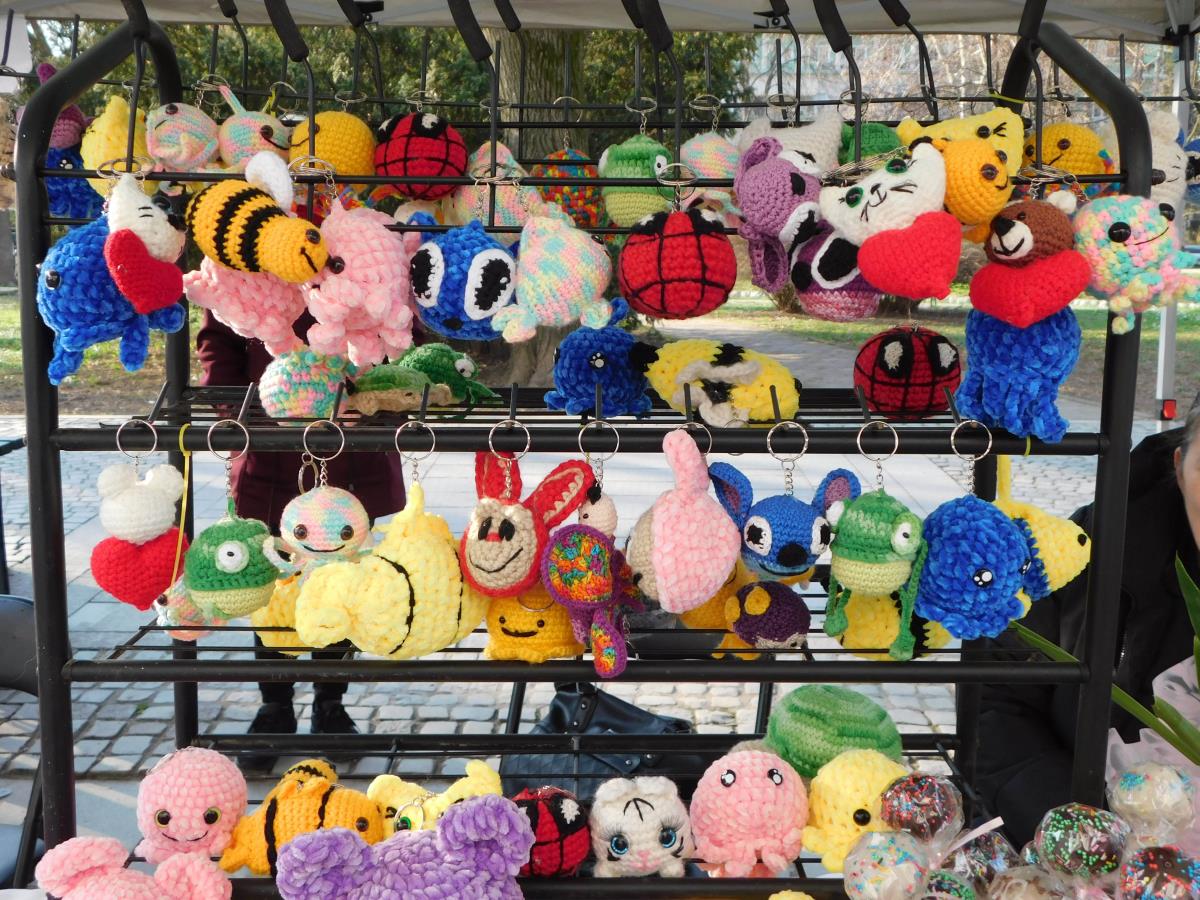 LOZNICA - Svega ima.JPG