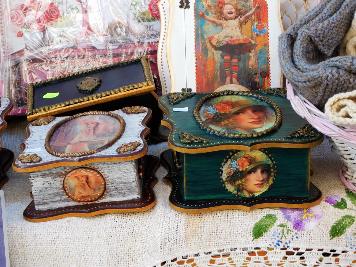 LOZNICA - Lepo i praktično.JPG