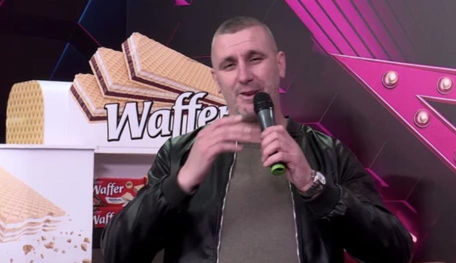 Muškarac koji je zaprosio JK