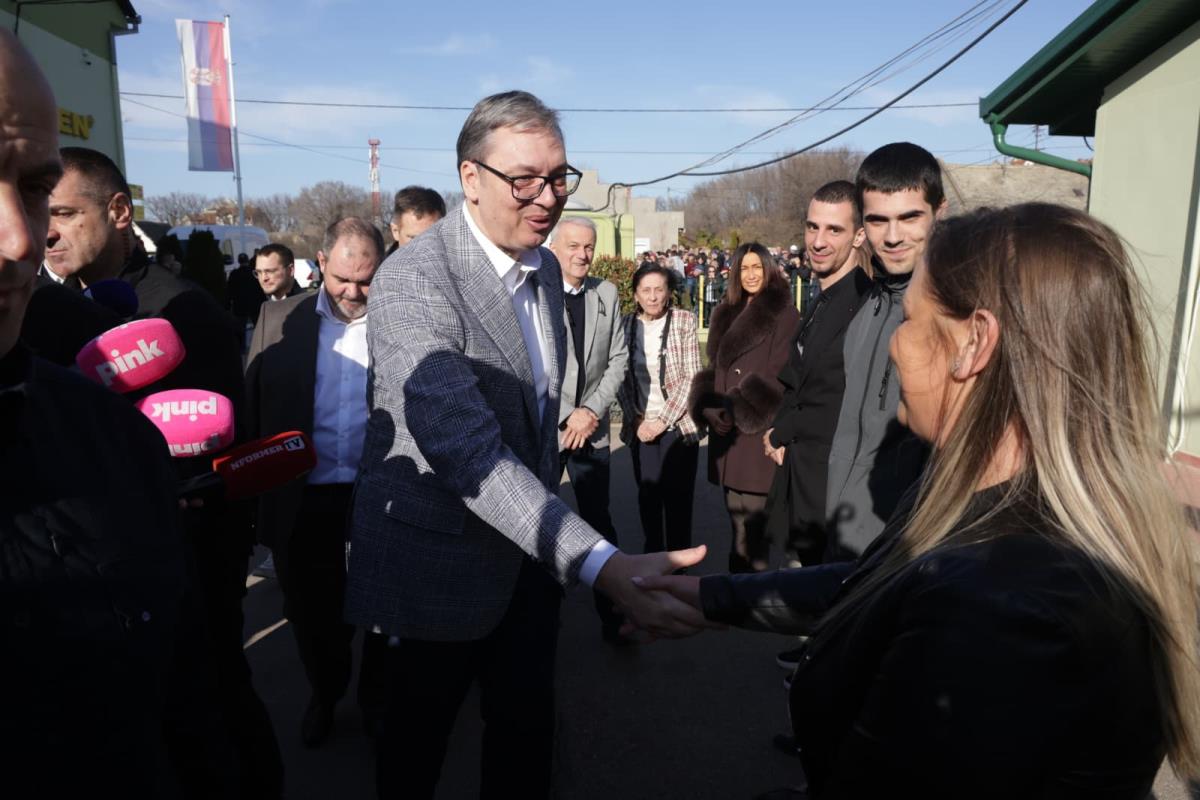 Aleksandar Vučić Crvenka  (14).jpeg