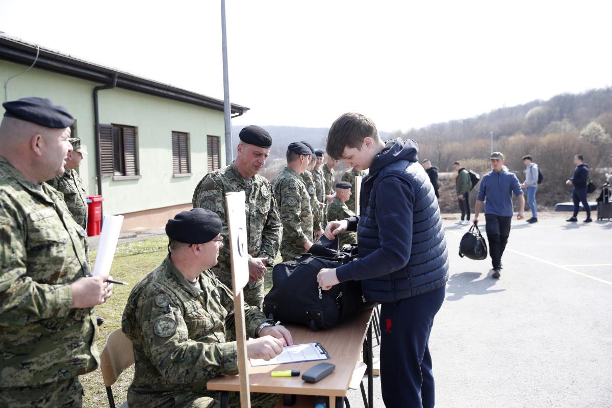 Hrvatska07 EPA Antonio Bat.jpg