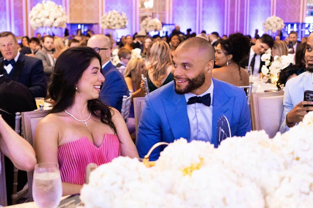 Dak Preskot, Sara Džejn Ramos