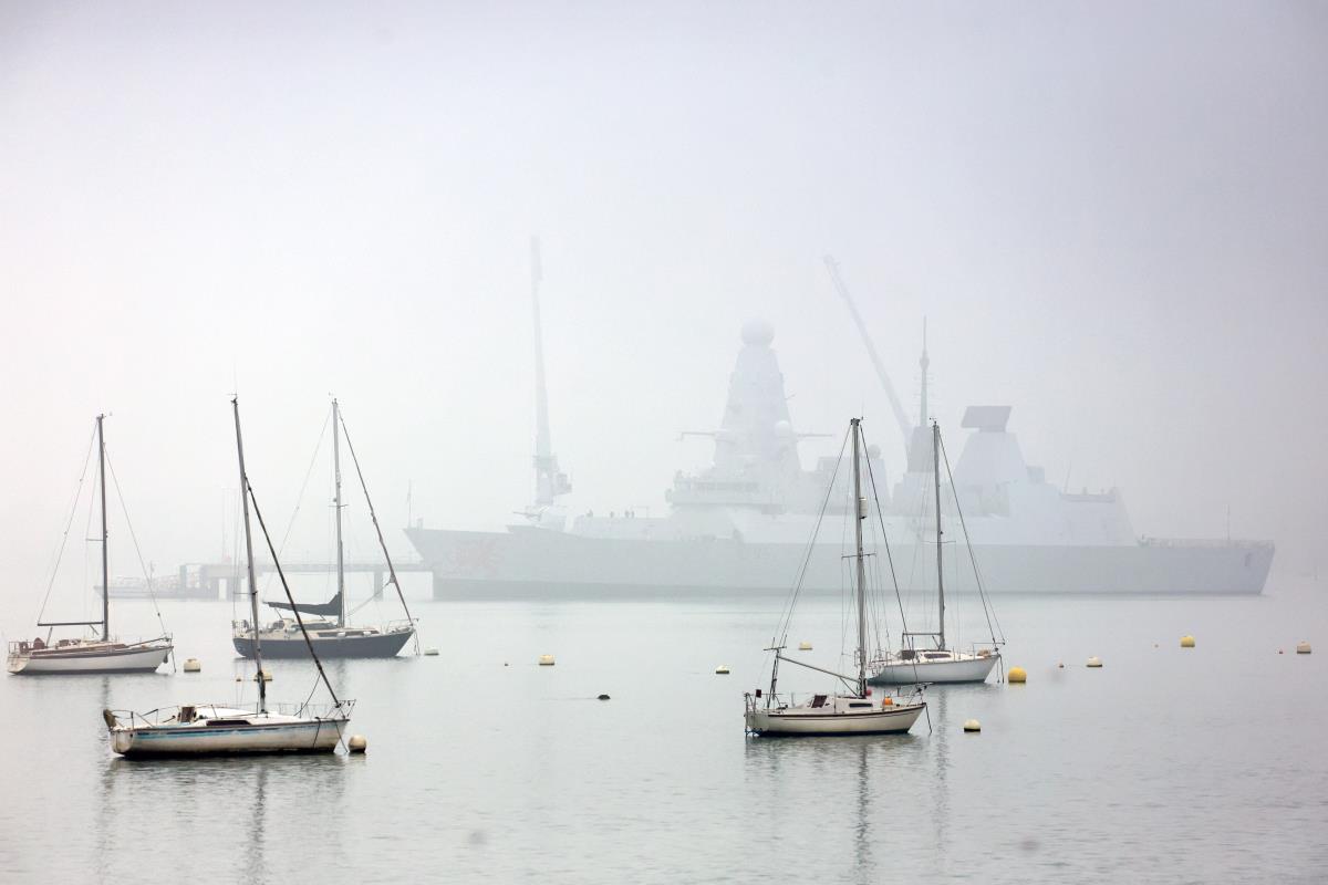 HMS Dragon07 EPA Neil Hall.jpg