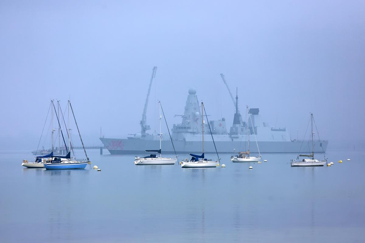 HMS Dragon05 EPA Neil Hall.jpg