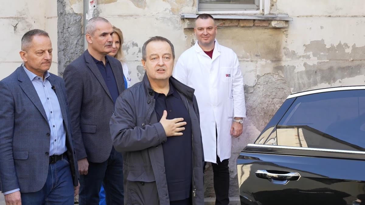 1773153954Dačić izašao iz bolnice - Foto -MUP Srbije - Printscreen (5).jpg