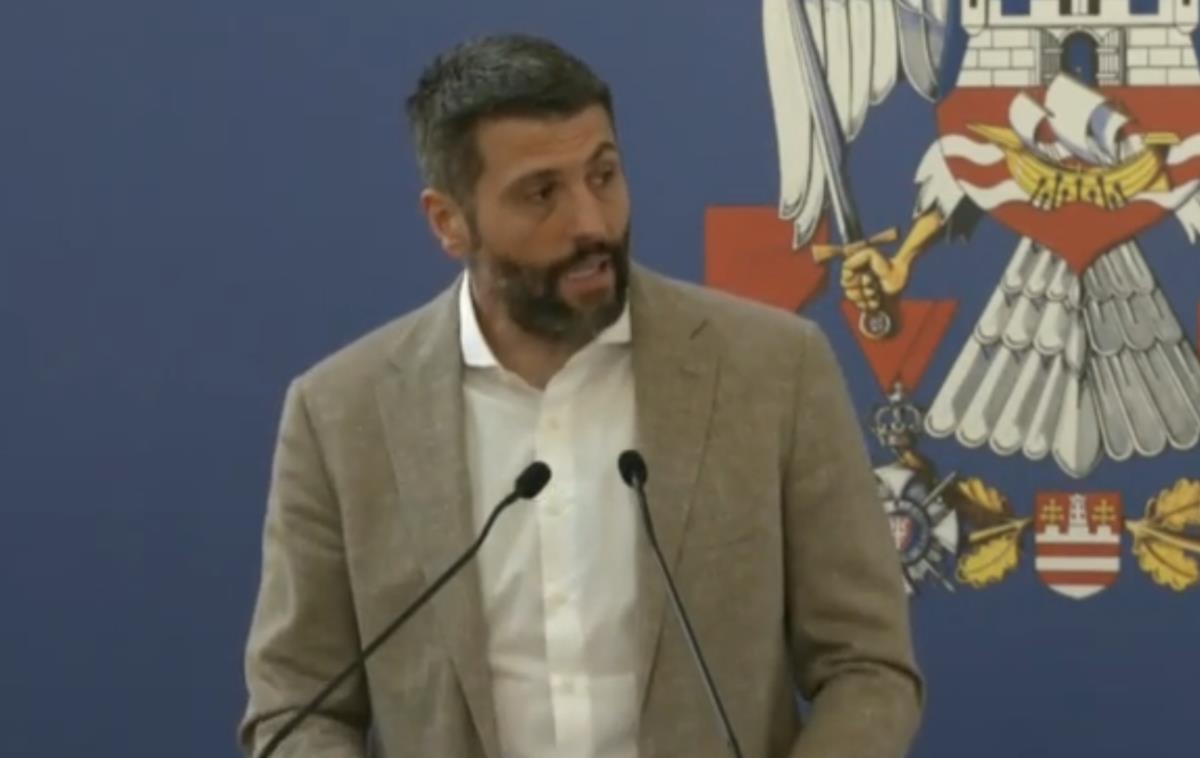 Aleksandar Šapić (2).png