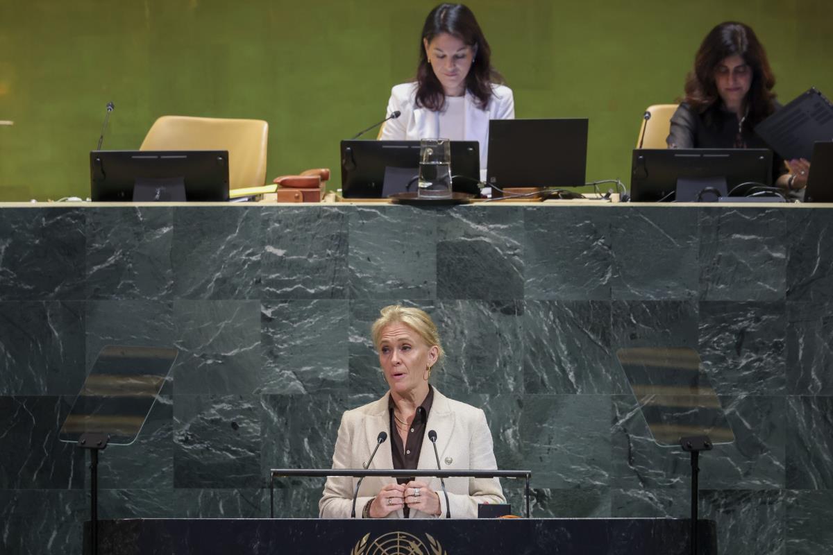 1Torgerdur Katrin Gunardotir02 EPA Sarah Yenesel.jpg