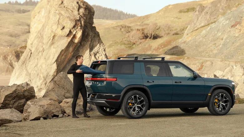 Rivian (4).jpg